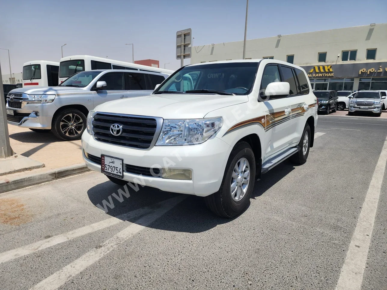 Toyota  Land Cruiser  GX  2009  Automatic  407,000 Km  6 Cylinder  Four Wheel Drive (4WD)  SUV  White