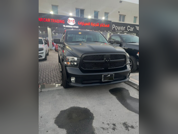 Dodge  Ram  1500  2022  Automatic  85,000 Km  8 Cylinder  Four Wheel Drive (4WD)  Pick Up  Black
