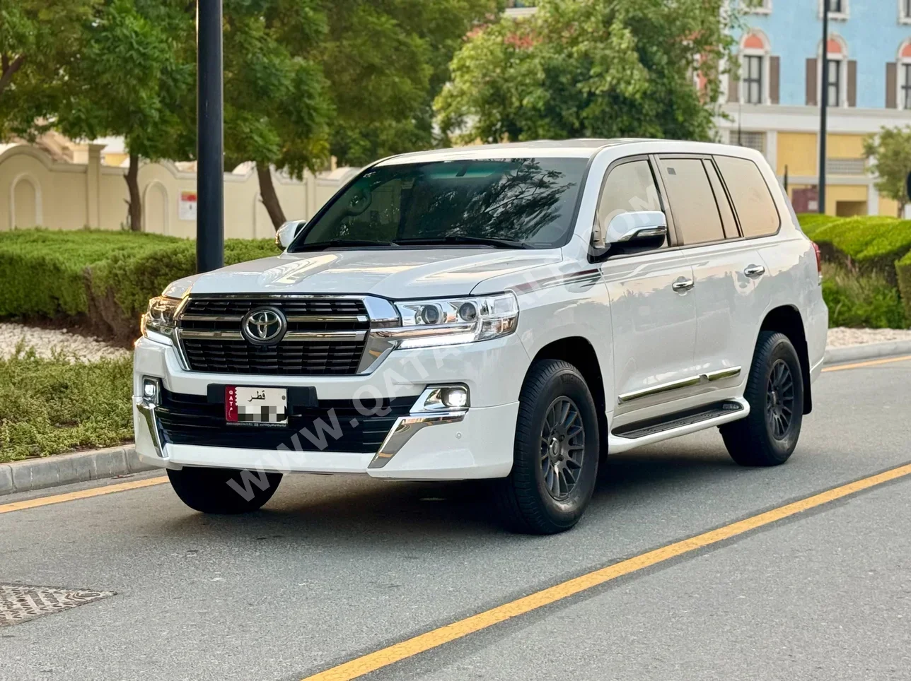 Toyota  Land Cruiser  GX  2021  Automatic  188,000 Km  6 Cylinder  Four Wheel Drive (4WD)  SUV  White