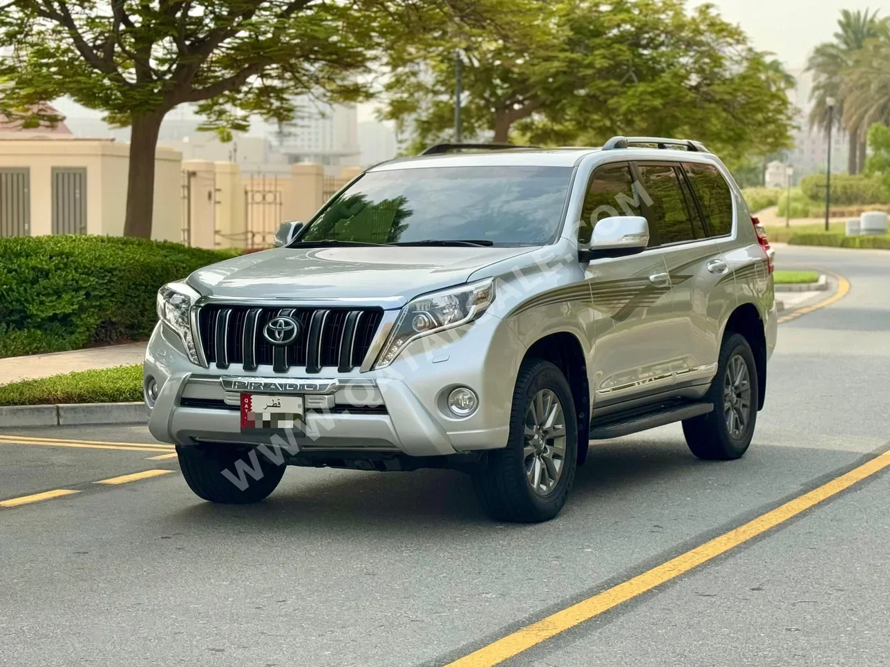 Toyota  Prado  TXL  2016  Automatic  125,000 Km  6 Cylinder  Four Wheel Drive (4WD)  SUV  White
