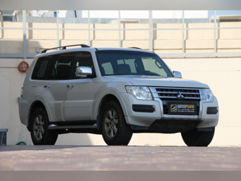 Mitsubishi  Pajero  GLS  2017  Automatic  150,000 Km  6 Cylinder  Four Wheel Drive (4WD)  SUV  Pearl