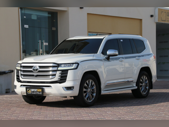 Toyota  Land Cruiser  VX Twin Turbo  2023  Automatic  113,000 Km  6 Cylinder  Four Wheel Drive (4WD)  SUV  Pearl