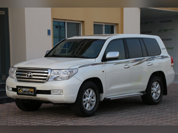 Toyota  Land Cruiser  GXR  2008  Automatic  540,000 Km  6 Cylinder  Four Wheel Drive (4WD)  SUV  White