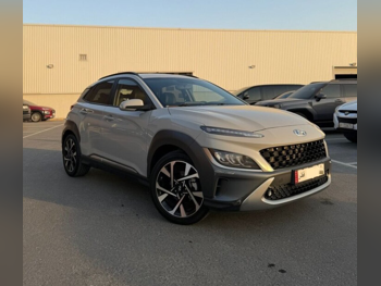 Hyundai  Kona  2022  Automatic  77,000 Km  4 Cylinder  All Wheel Drive (AWD)  SUV  Gray Nardo  With Warranty