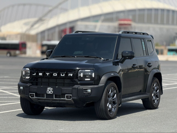 Jetour  T2  Luxury  2025  Automatic  17,000 Km  4 Cylinder  Four Wheel Drive (4WD)  SUV  Black  With Warranty