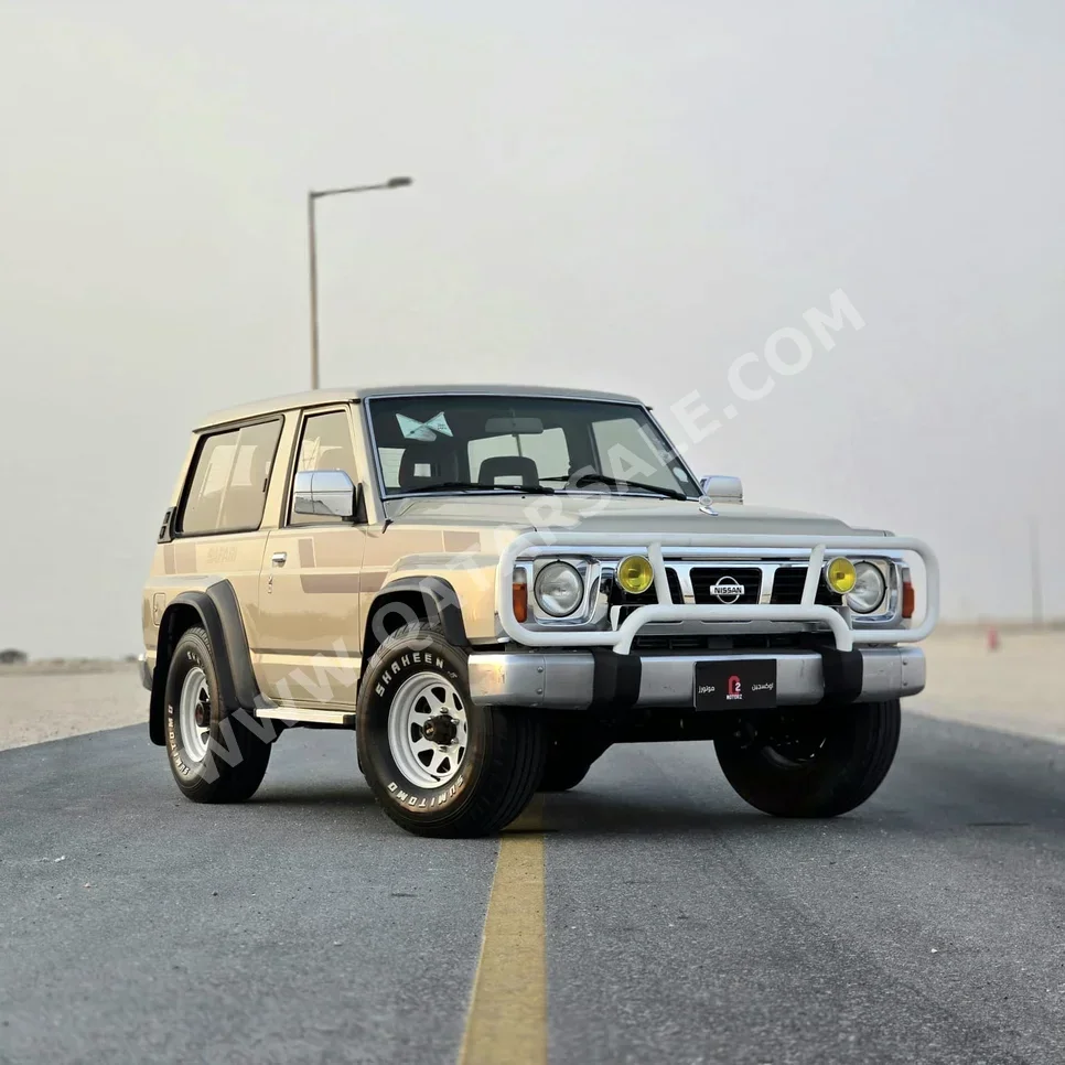 Nissan  Patrol  Safari  1991  Manual  117,000 Km  8 Cylinder  Four Wheel Drive (4WD)  SUV  Gold