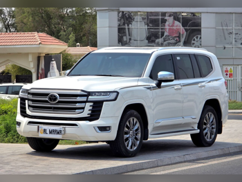 Toyota  Land Cruiser  VXR Twin Turbo  2024  Automatic  73,000 Km  6 Cylinder  Four Wheel Drive (4WD)  SUV  White  With Warranty