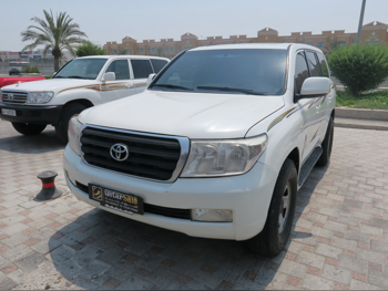 Toyota  Land Cruiser  GX  2010  Automatic  330,000 Km  6 Cylinder  Four Wheel Drive (4WD)  SUV  White