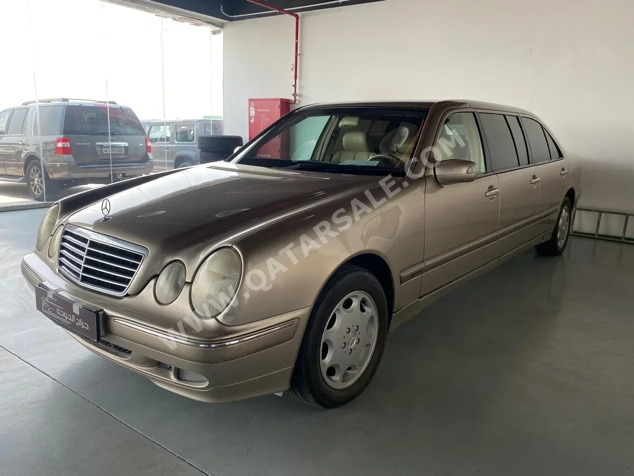 مرسيدس - بنز  اي - كلاس  280  2001  اوتوماتيك  27,000 كم  6 سلندر  دفع خلفي  سيدان  بيج