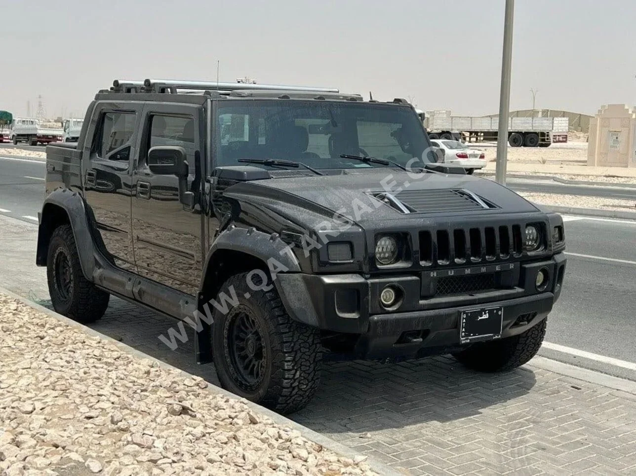 Hummer  H2  2009  Automatic  177,000 Km  8 Cylinder  Four Wheel Drive (4WD)  SUV  Black