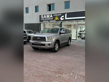 Toyota  Sequoia  2013  Automatic  225,000 Km  8 Cylinder  Four Wheel Drive (4WD)  SUV  Silver