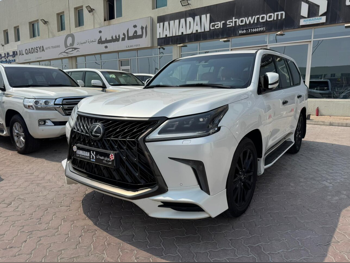 Lexus  LX  570 S Black Edition  2018  Automatic  285,000 Km  8 Cylinder  Four Wheel Drive (4WD)  SUV  White