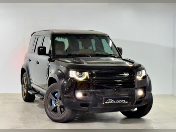 Land Rover  Defender  110 HSE  2023  Automatic  35,500 Km  6 Cylinder  Four Wheel Drive (4WD)  SUV  Black  With Warranty