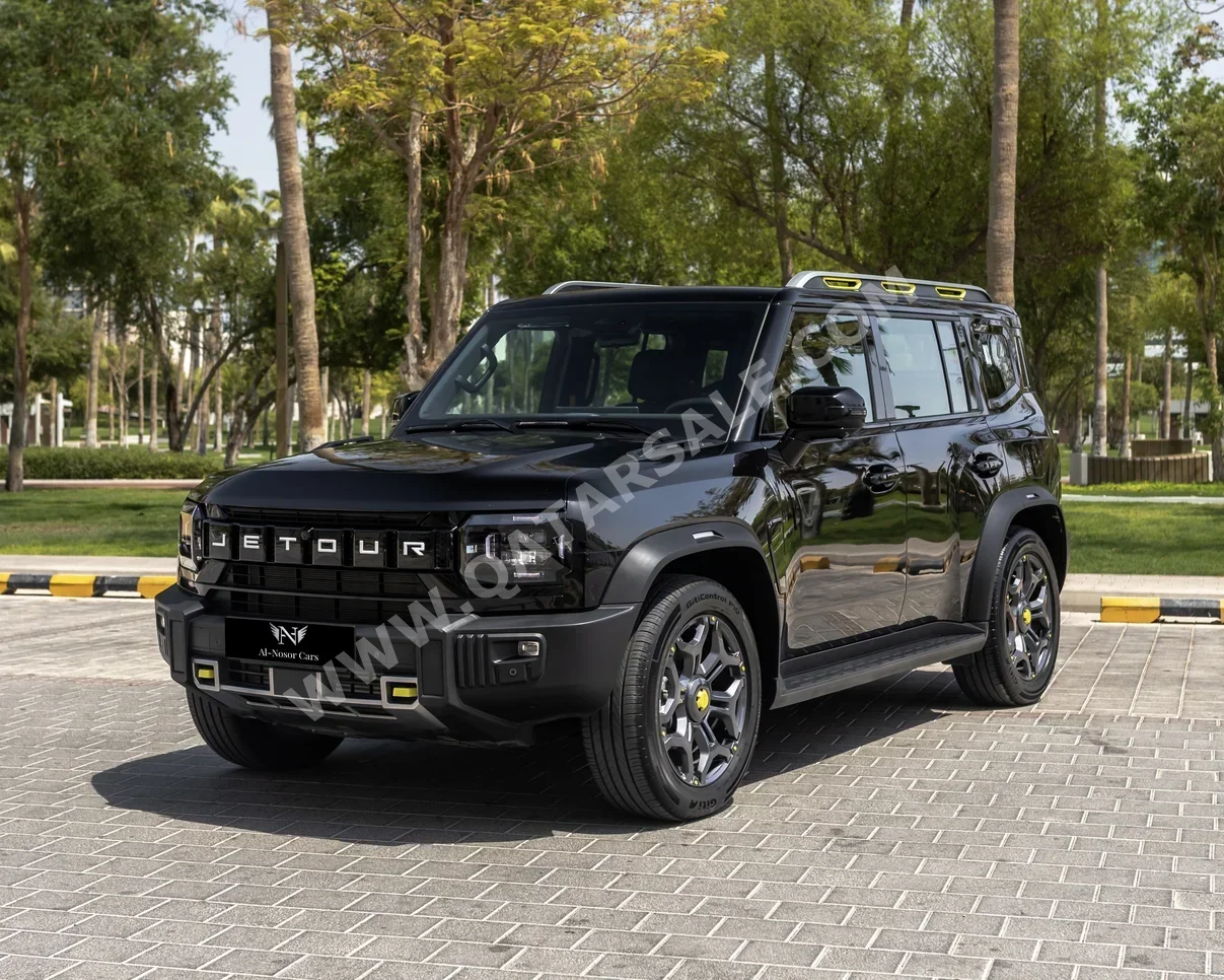 Jetour  T2  2025  Automatic  14,000 Km  4 Cylinder  Four Wheel Drive (4WD)  SUV  Black  With Warranty