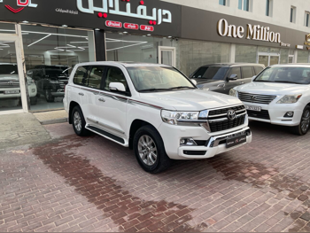 Toyota  Land Cruiser  GXR  2021  Automatic  249,000 Km  8 Cylinder  Four Wheel Drive (4WD)  SUV  White