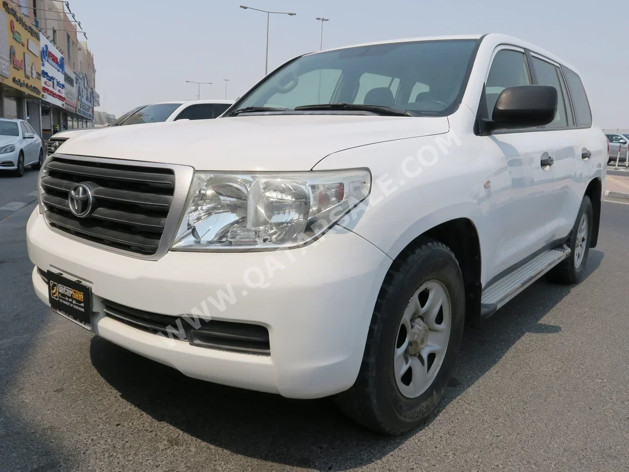 Toyota  Land Cruiser  G  2013  Automatic  136,000 Km  6 Cylinder  Four Wheel Drive (4WD)  SUV  White