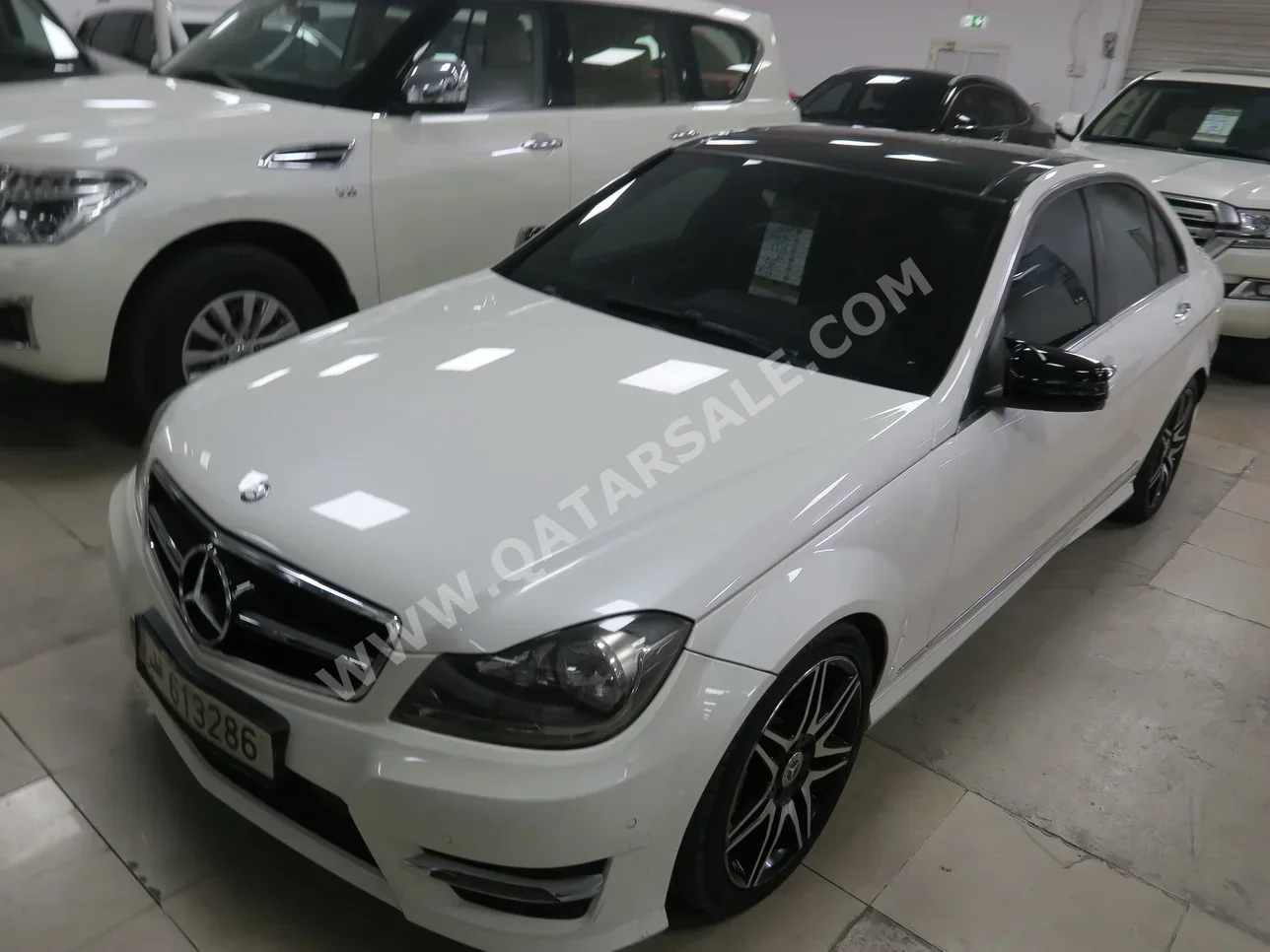 Mercedes-Benz  C-Class  200  2014  Automatic  143,000 Km  4 Cylinder  Rear Wheel Drive (RWD)  Sedan  White
