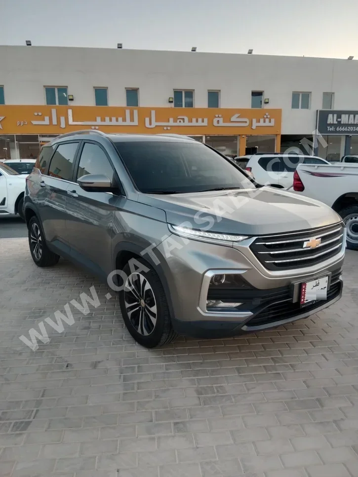 Chevrolet  Captiva  Premier  2022  Automatic  143,000 Km  4 Cylinder  Four Wheel Drive (4WD)  SUV  Gray