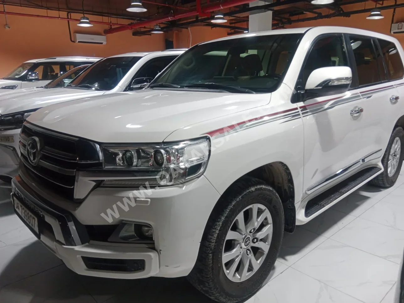 Toyota  Land Cruiser  GXR  2020  Automatic  192,000 Km  8 Cylinder  Four Wheel Drive (4WD)  SUV  White