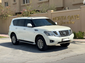 نيسان  باترول  اس اي  2015  اوتوماتيك  240,000 كم  8 سلندر  دفع رباعي  اس يو في  أبيض