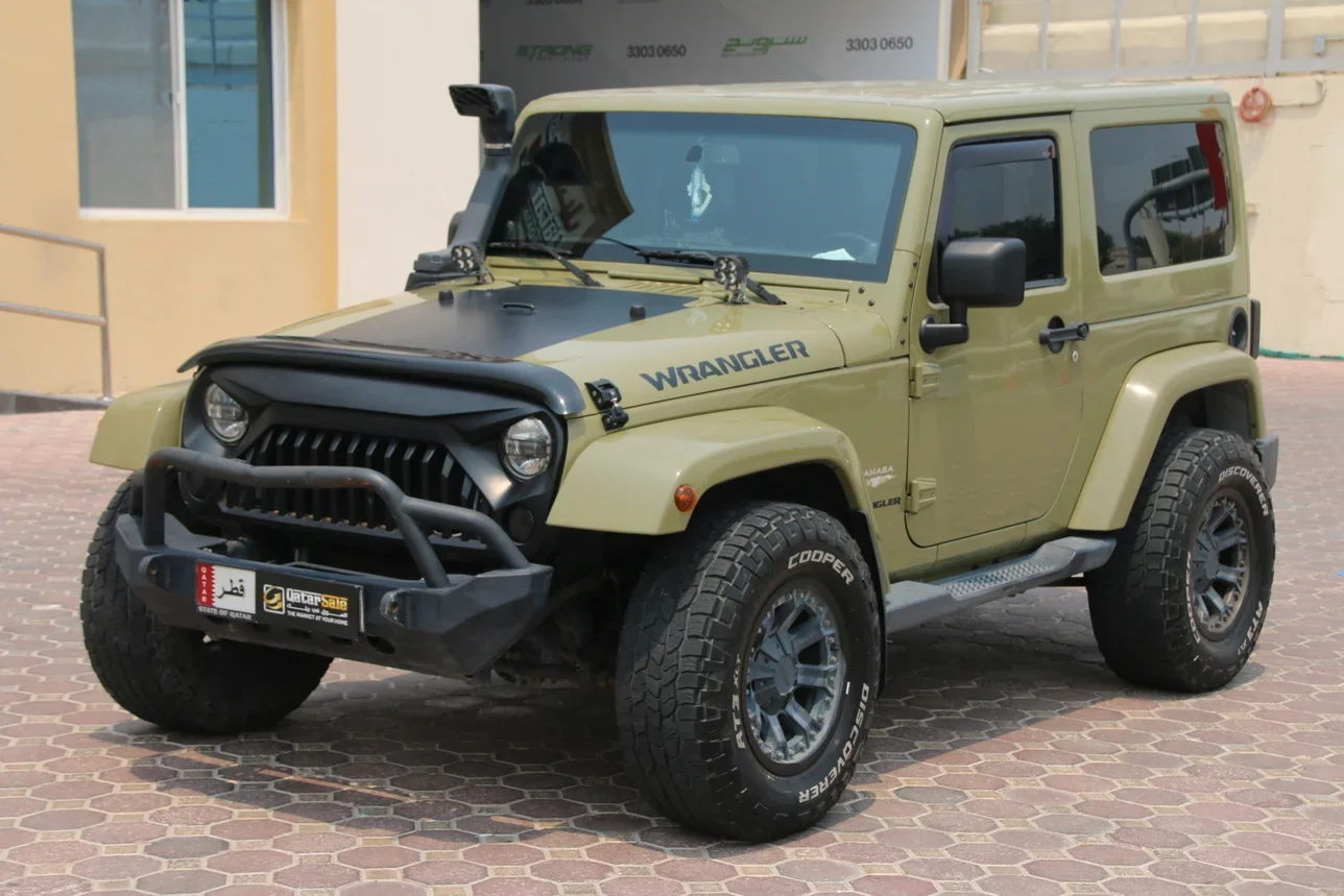 Jeep  Wrangler  Sahara  2013  Automatic  175,000 Km  6 Cylinder  Four Wheel Drive (4WD)  SUV  Green