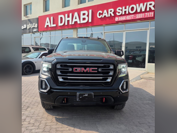 GMC  Sierra  AT4  2019  Automatic  352,000 Km  8 Cylinder  Four Wheel Drive (4WD)  Pick Up  Black