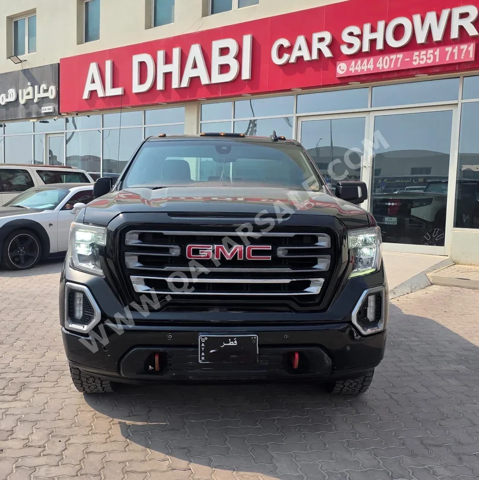 GMC  Sierra  AT4  2019  Automatic  352,000 Km  8 Cylinder  Four Wheel Drive (4WD)  Pick Up  Black