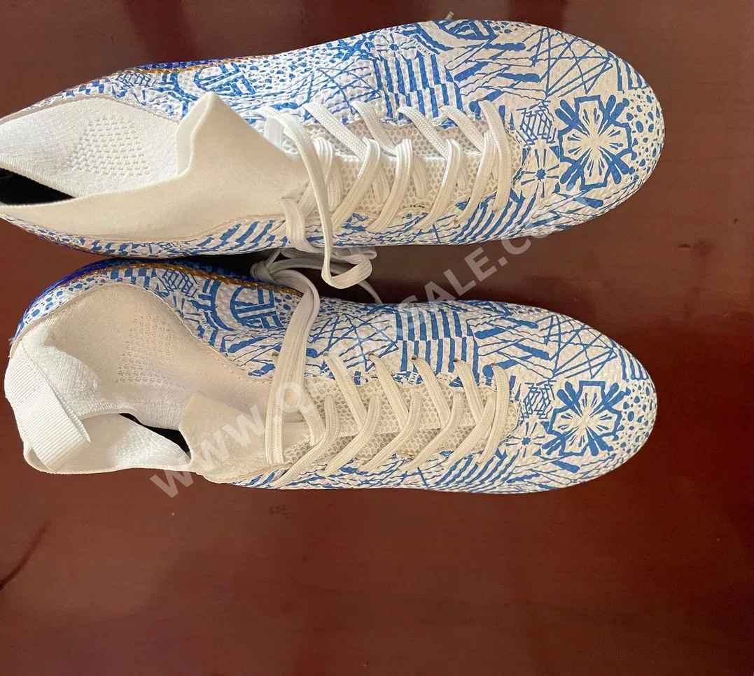 Sports Shoes Nike /  Football  for Men  size 43