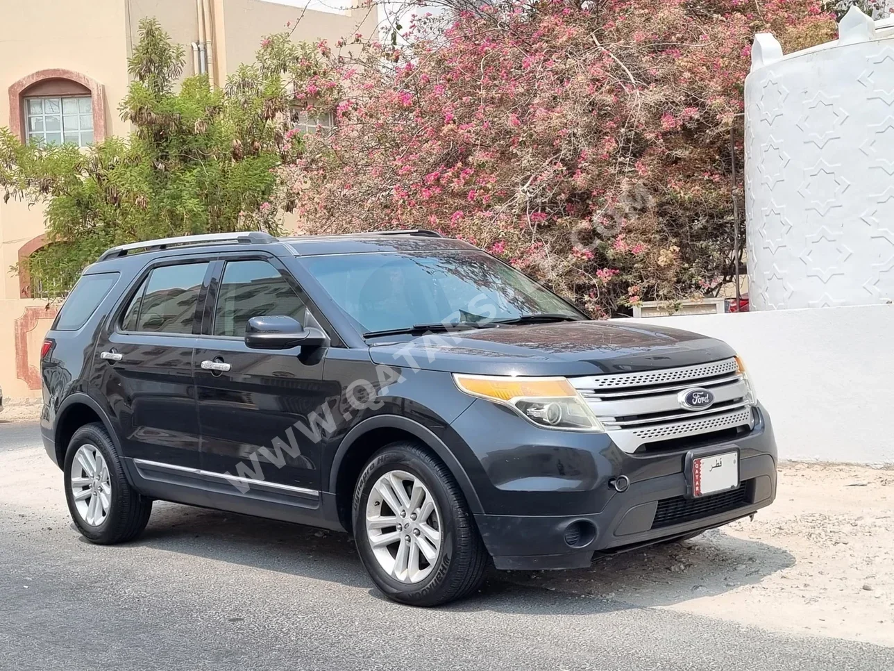 Ford  Explorer  2014  Automatic  195,000 Km  6 Cylinder  Four Wheel Drive (4WD)  SUV  Black