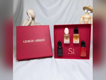 العطور والعناية بالجسم عطور  نسائي  GIORGIO ARMANI 4 Piece Fragrance/Gift Set  إيطاليا  7