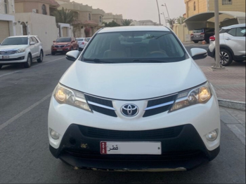 Toyota  Rav 4  2014  Automatic  269,000 Km  4 Cylinder  Front Wheel Drive (FWD)  SUV  White