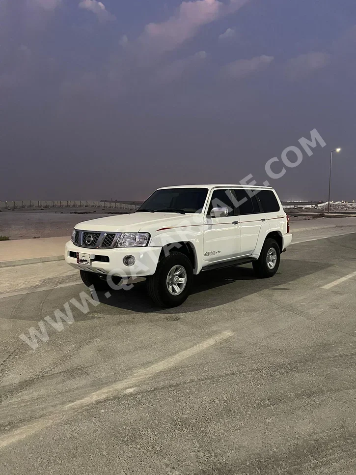 Nissan  Patrol  Super Safari  2005  Automatic  258,000 Km  6 Cylinder  Four Wheel Drive (4WD)  SUV  White