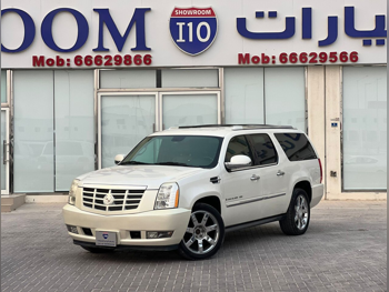 كاديلاك  اسكيليد  2009  اوتوماتيك  243,000 كم  8 سلندر  دفع رباعي  اس يو في  أبيض