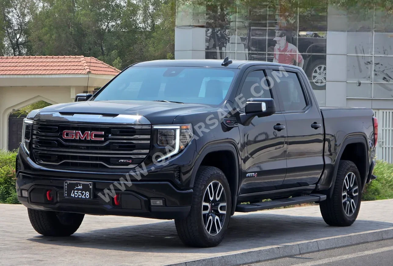 GMC  Sierra  AT4  2024  Automatic  15,000 Km  8 Cylinder  Four Wheel Drive (4WD)  Pick Up  Black