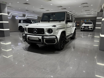 مرسيدس - بنز  جي - كلاس  63 اي ام جي  2019  اوتوماتيك  99,000 كم  8 سلندر  دفع رباعي  اس يو في  أبيض