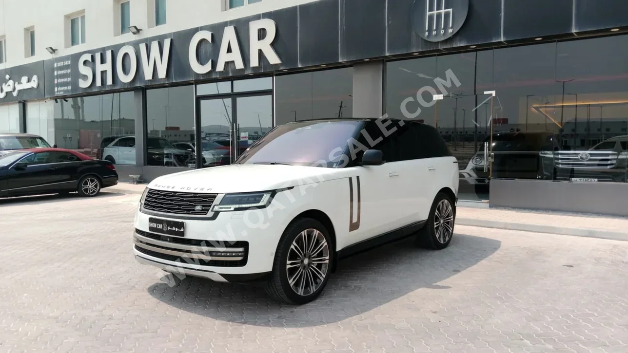 Land Rover  Range Rover  Vogue HSE  2022  Automatic  57,000 Km  8 Cylinder  Four Wheel Drive (4WD)  SUV  White  With Warranty