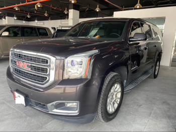 GMC  Yukon  XL  2015  Automatic  217,000 Km  8 Cylinder  Four Wheel Drive (4WD)  SUV  Gray