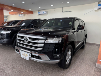 Toyota  Land Cruiser  GXR  2024  Automatic  13,000 Km  6 Cylinder  Four Wheel Drive (4WD)  SUV  Black  With Warranty