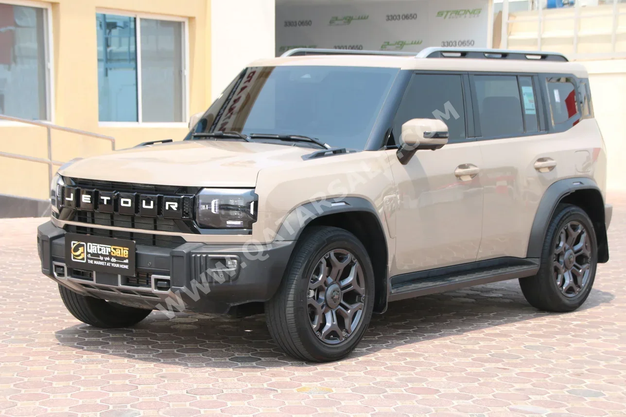 Jetour  T2  Luxury Plus  2025  Automatic  30,000 Km  4 Cylinder  Four Wheel Drive (4WD)  SUV  Beige  With Warranty