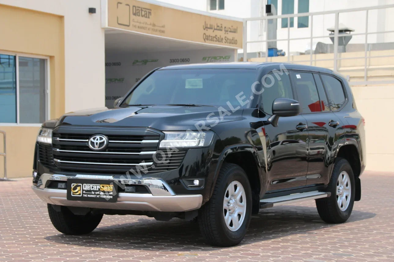 Toyota  Land Cruiser  G  2025  Automatic  8,500 Km  6 Cylinder  Four Wheel Drive (4WD)  SUV  Black  With Warranty