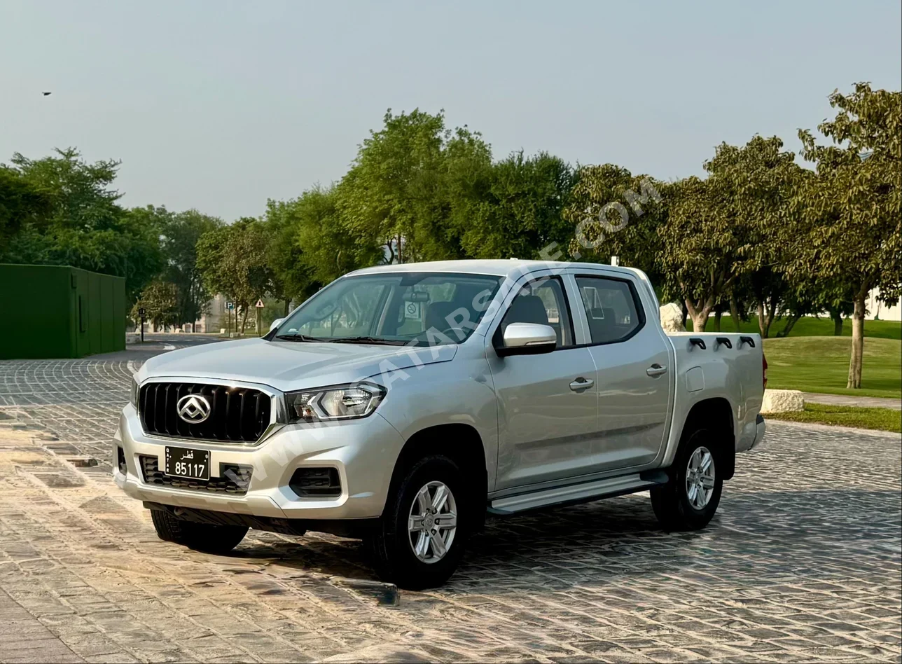 Maxus  T60  2022  Manual  36,000 Km  4 Cylinder  Rear Wheel Drive (RWD)  Pick Up  Silver  With Warranty
