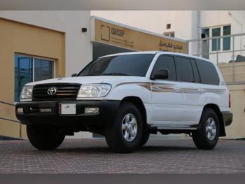 Toyota  Land Cruiser  GX  2004  Manual  428,000 Km  6 Cylinder  Four Wheel Drive (4WD)  SUV  White