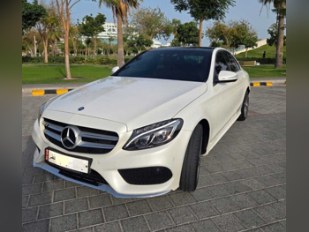 Mercedes-Benz  C-Class  200  2015  Automatic  96,000 Km  4 Cylinder  Rear Wheel Drive (RWD)  Sedan  White