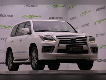 لكزس  ال اكس  570  2013  اوتوماتيك  216,000 كم  8 سلندر  دفع رباعي  اس يو في  أبيض
