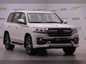 Toyota  Land Cruiser  VXR- Grand Touring S  2020  Automatic  78,000 Km  8 Cylinder  Four Wheel Drive (4WD)  SUV  White