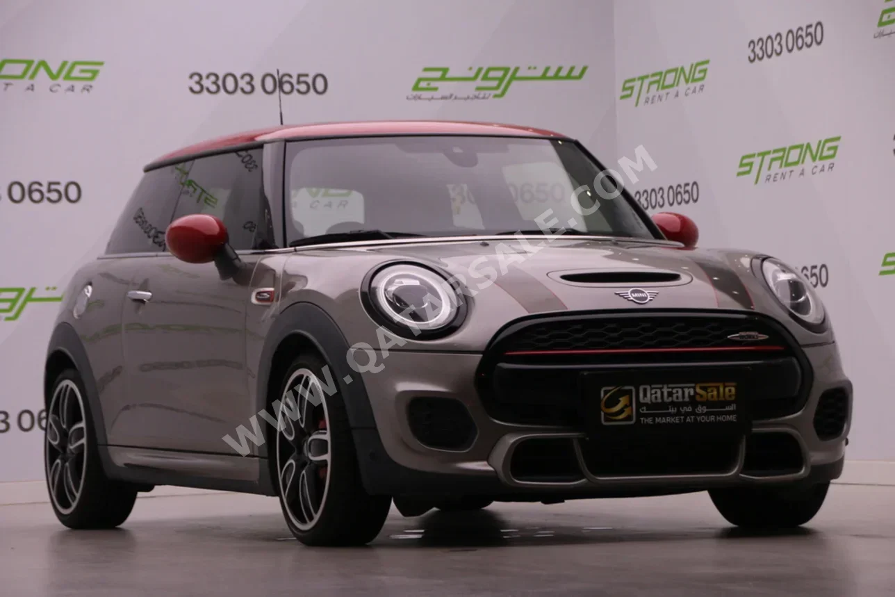 Mini  Cooper  JCW  2019  Automatic  95,000 Km  4 Cylinder  Front Wheel Drive (FWD)  Hatchback  Silver