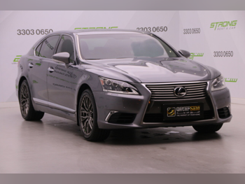 Lexus  LS  460 L  2015  Automatic  141,000 Km  8 Cylinder  Four Wheel Drive (4WD)  SUV  Gray