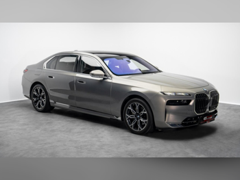 BMW  7-Series  735 i  2024  Automatic  31,106 Km  6 Cylinder  Rear Wheel Drive (RWD)  Sedan  Silver