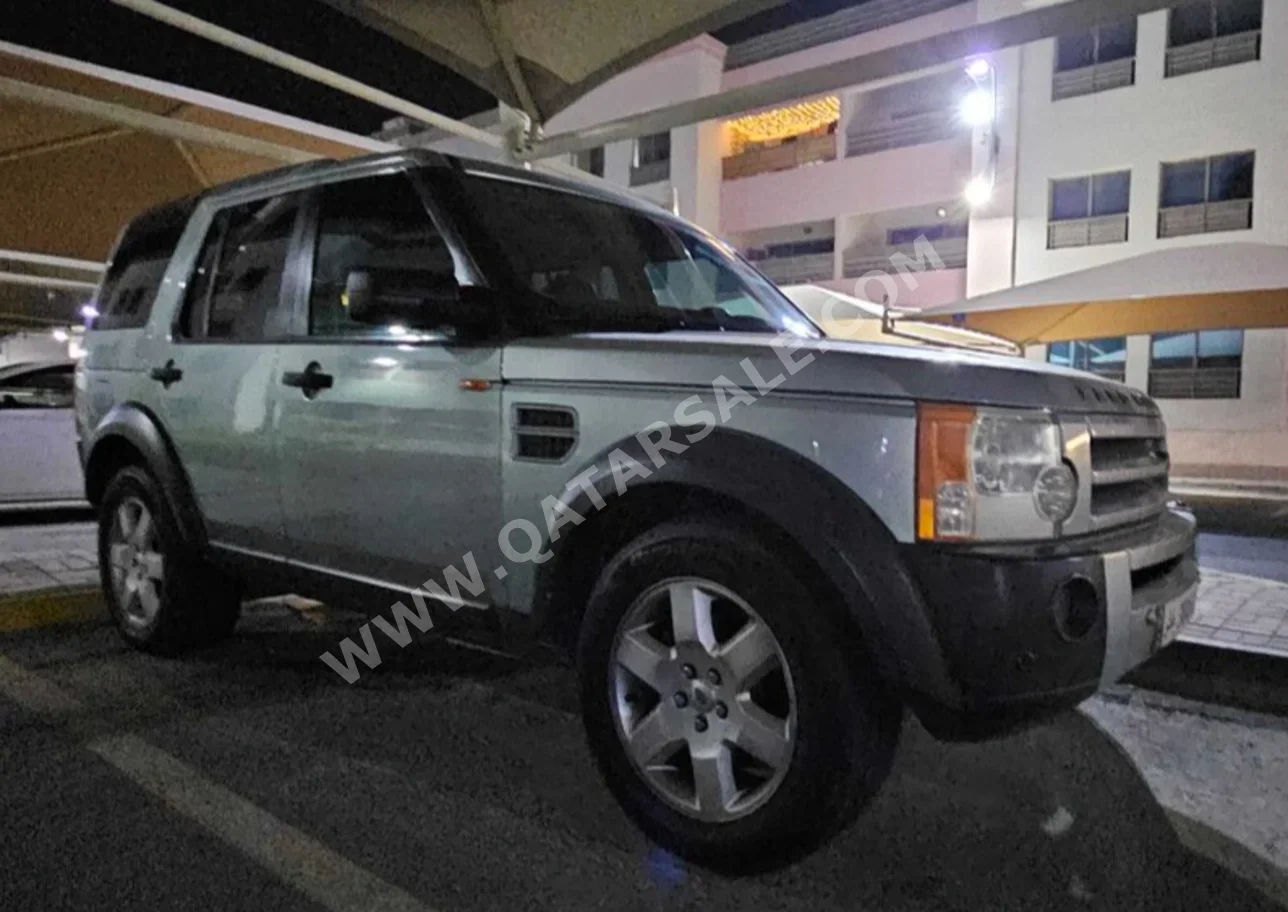 Land Rover  LR3  HSE  2007  Automatic  150,850 Km  8 Cylinder  SUV  Matte green