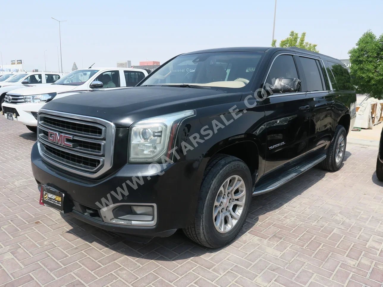 GMC  Yukon  XL  2016  Automatic  143,000 Km  8 Cylinder  Four Wheel Drive (4WD)  SUV  Black